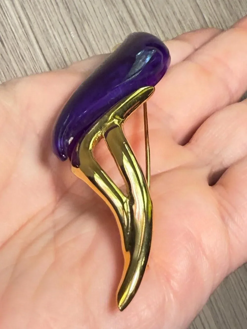 PARK LANE Vintage Purple Lucite Brooch Gold Tone Abstract Leaf Pin 4